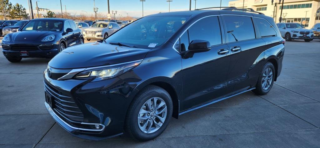 used 2022 Toyota Sienna car, priced at $40,998