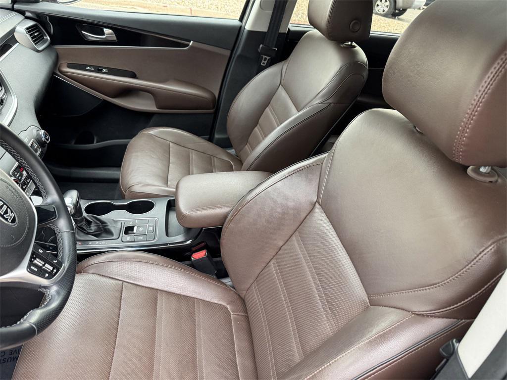 used 2019 Kia Sorento car, priced at $22,498