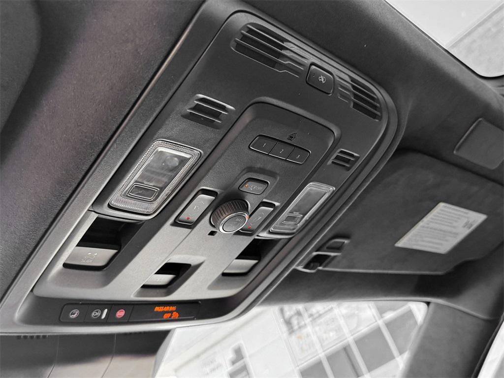 used 2022 Cadillac Escalade car, priced at $69,998