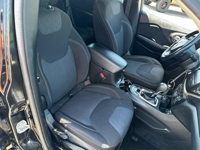 used 2015 Jeep Cherokee car, priced at $12,198