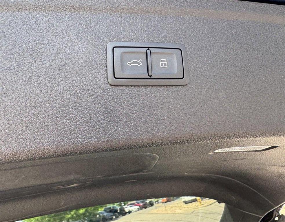 used 2022 Audi Q5 car, priced at $27,998