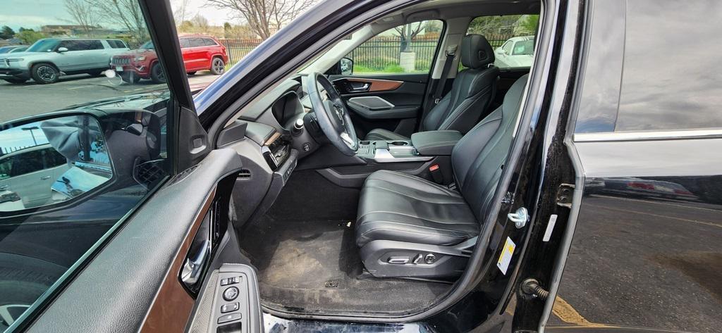 used 2022 Acura MDX car, priced at $40,599