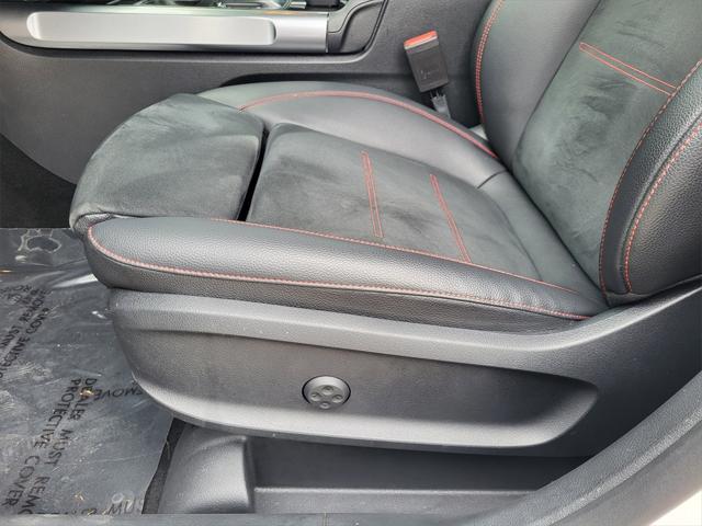 used 2021 Mercedes-Benz GLB 250 car, priced at $29,199