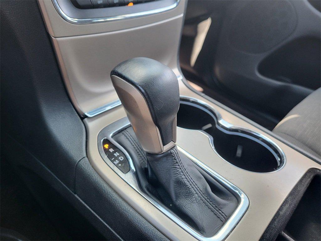 used 2016 Jeep Grand Cherokee car, priced at $11,998