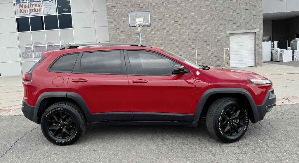 used 2018 Jeep Cherokee car, priced at $20,599