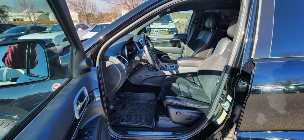 used 2018 Jeep Grand Cherokee car, priced at $23,599