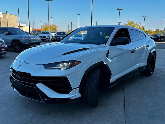 used 2023 Lamborghini Urus car, priced at $289,999