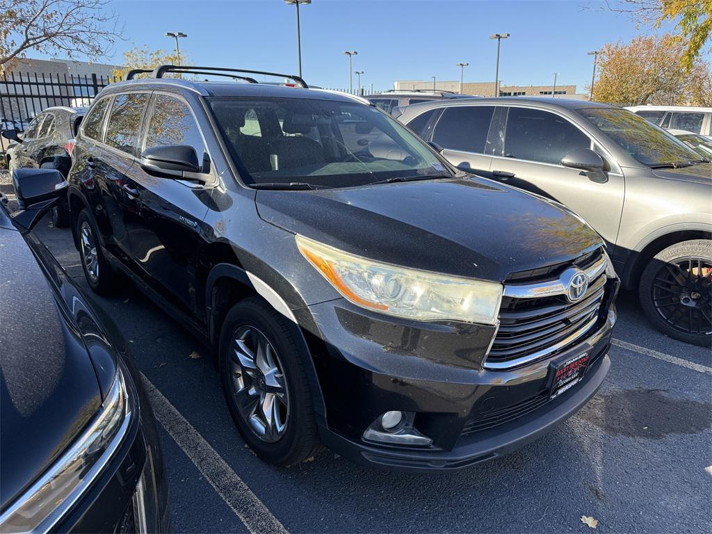 used 2015 Toyota Highlander Hybrid car, priced at $14,898
