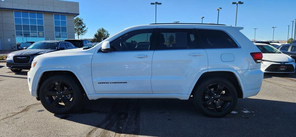 used 2015 Jeep Grand Cherokee car, priced at $18,999