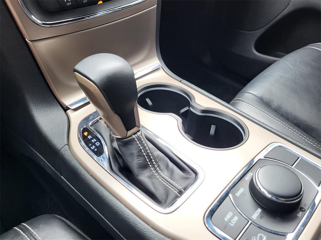 used 2017 Jeep Grand Cherokee car, priced at $18,998
