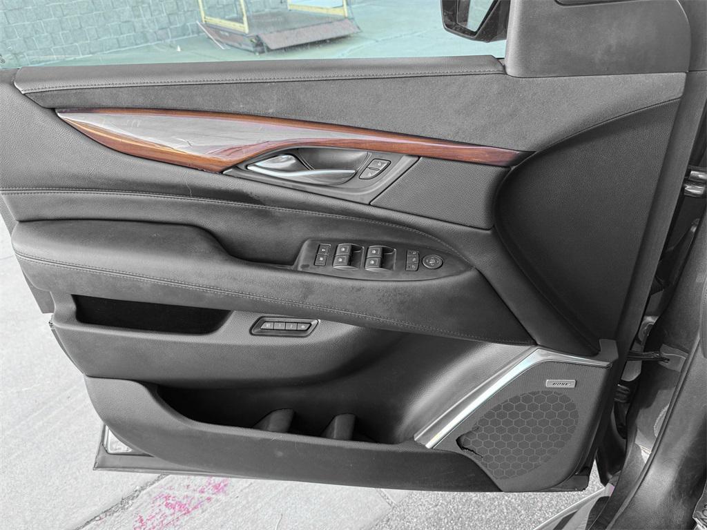 used 2017 Cadillac Escalade car, priced at $25,998