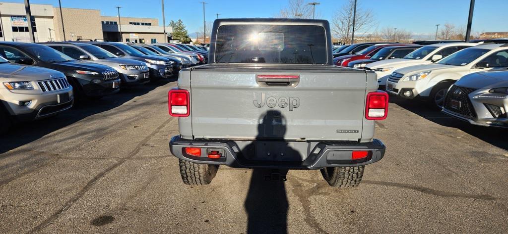 used 2021 Jeep Gladiator car, priced at $32,498