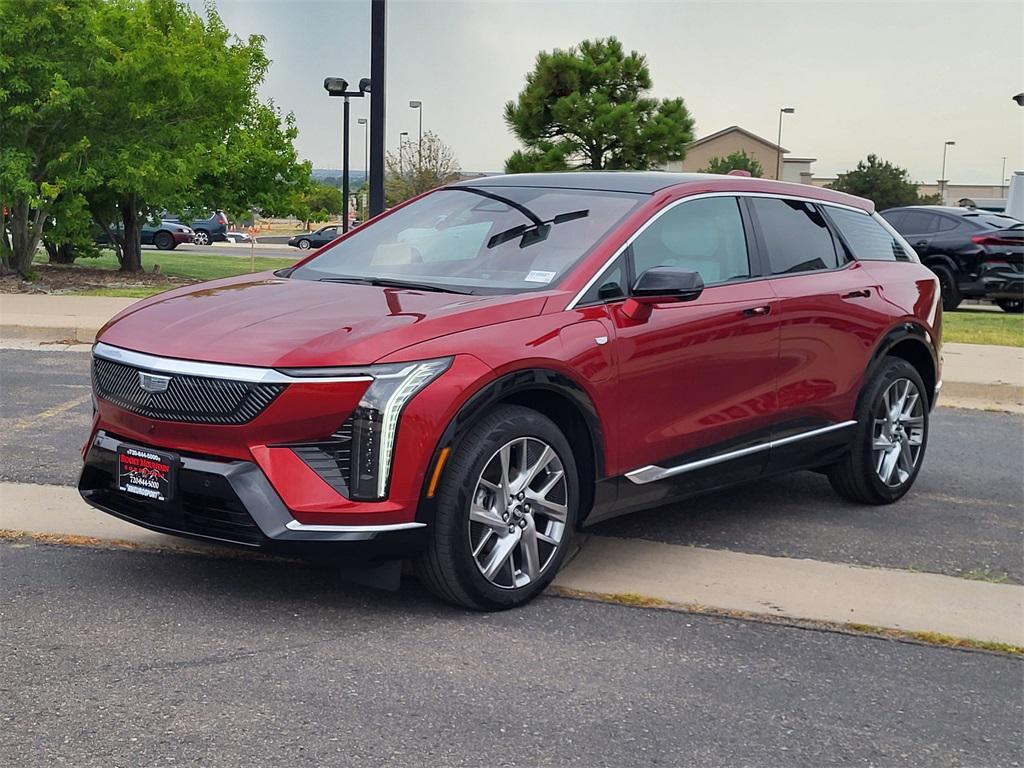 used 2025 Cadillac OPTIQ car, priced at $49,999