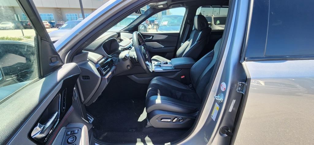 used 2022 Acura MDX car, priced at $37,599