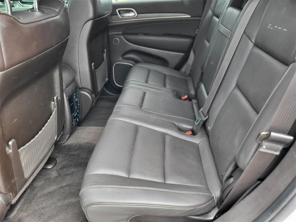 used 2014 Jeep Grand Cherokee car, priced at $11,998