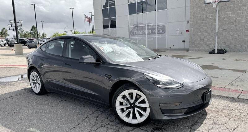 used 2022 Tesla Model 3 car, priced at $25,999