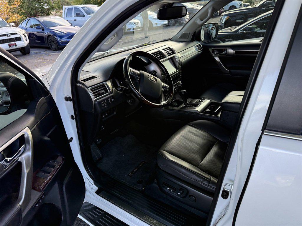used 2019 Lexus GX 460 car, priced at $35,999