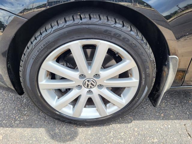 used 2009 Volkswagen Eos car, priced at $6,198