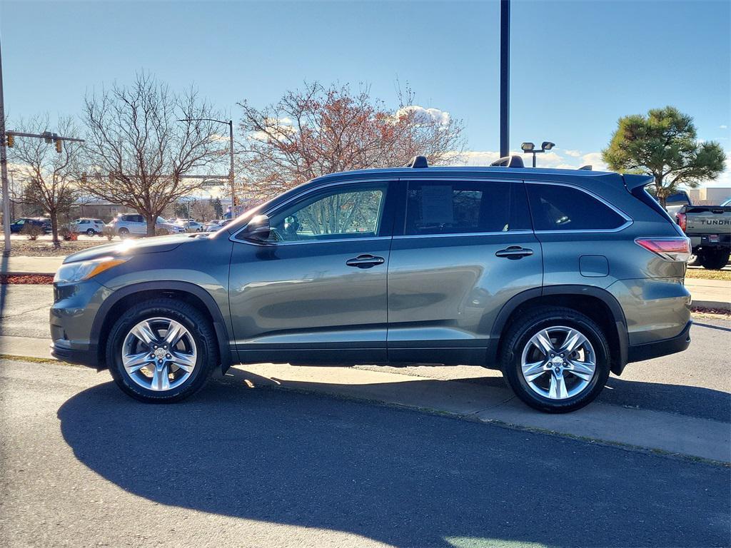 used 2014 Toyota Highlander car, priced at $15,998