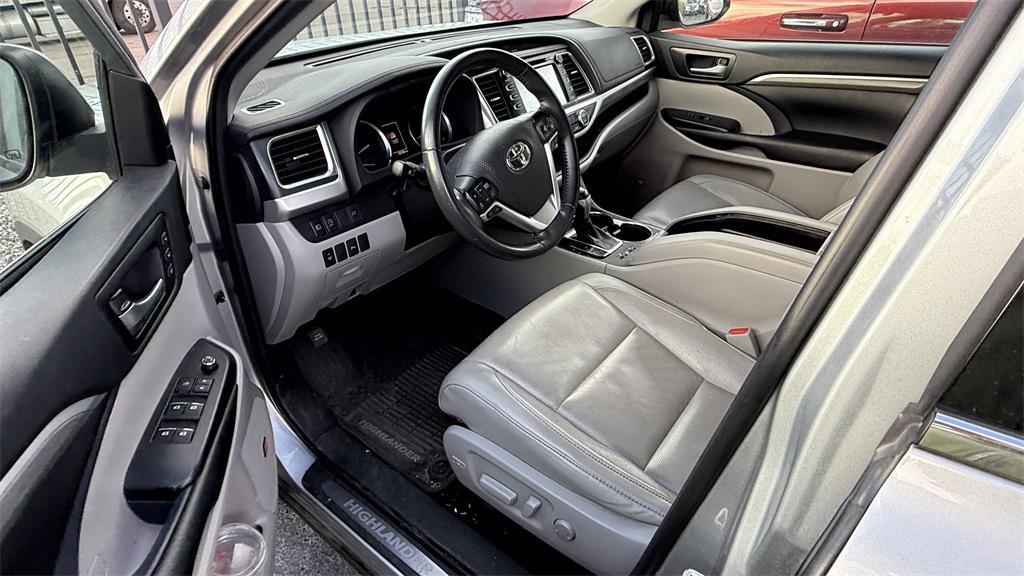 used 2019 Toyota Highlander car, priced at $32,599