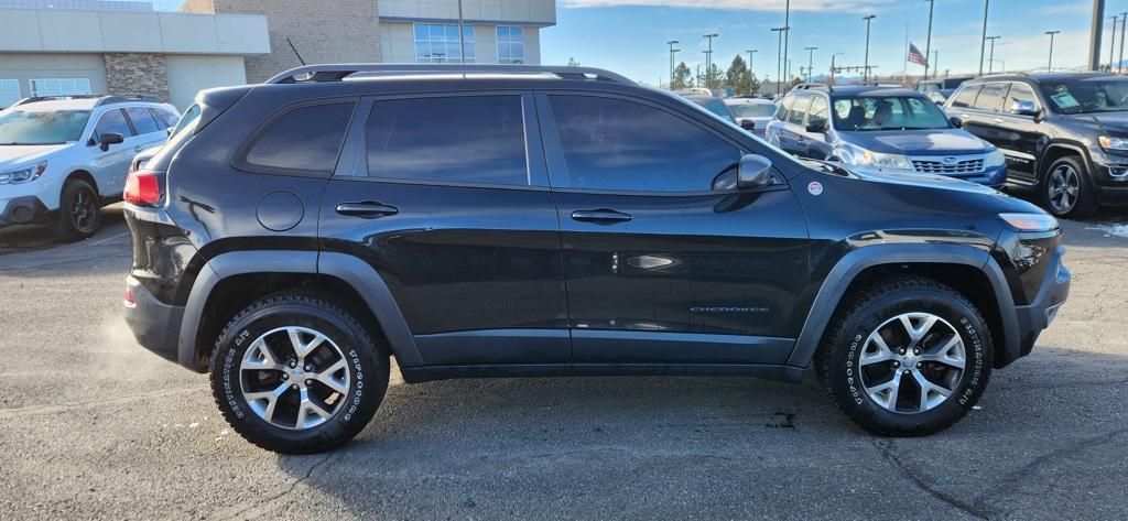 used 2015 Jeep Cherokee car, priced at $11,998