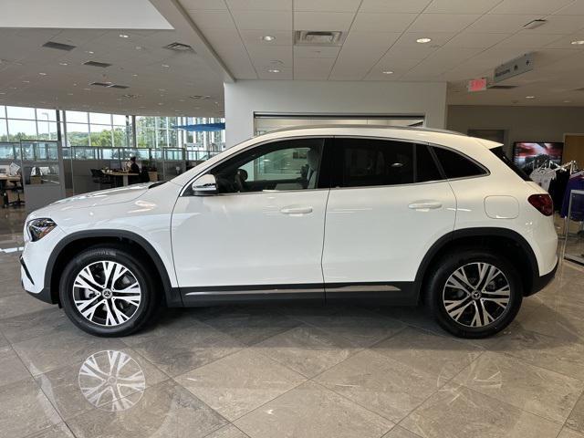 new 2025 Mercedes-Benz GLA 250 car, priced at $44,250