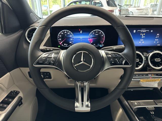 new 2025 Mercedes-Benz GLA 250 car, priced at $44,250