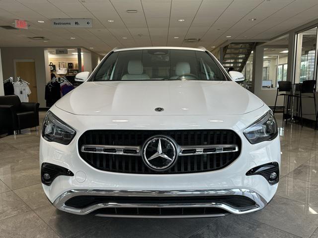 new 2025 Mercedes-Benz GLA 250 car, priced at $44,250