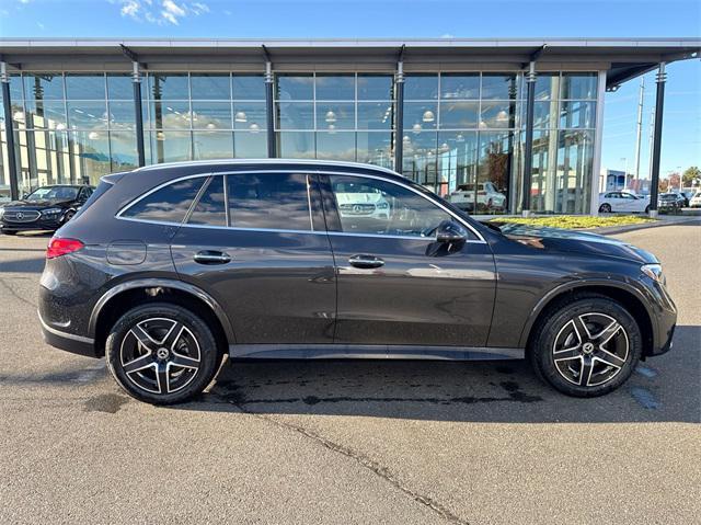 new 2025 Mercedes-Benz GLC 300 car, priced at $60,585