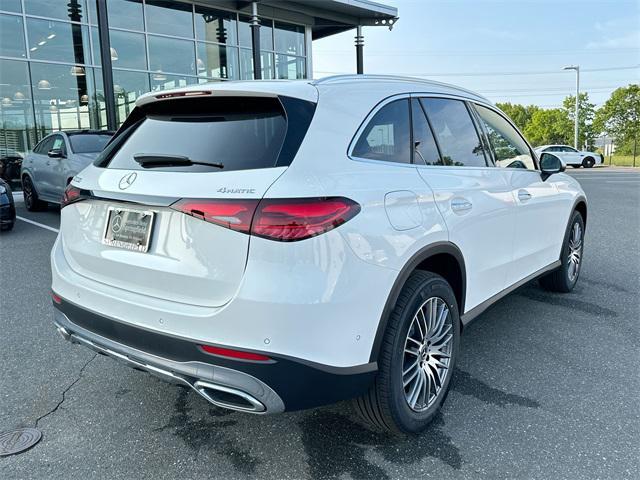 new 2025 Mercedes-Benz GLC 300 car, priced at $59,350