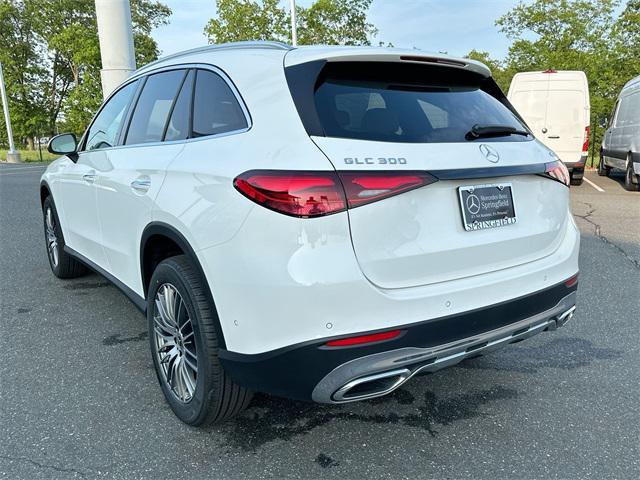 new 2025 Mercedes-Benz GLC 300 car, priced at $59,350