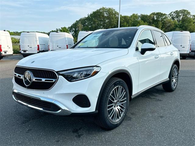 new 2025 Mercedes-Benz GLC 300 car, priced at $59,350