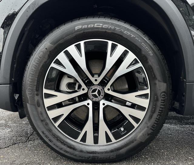 used 2025 Mercedes-Benz GLA 250 car, priced at $39,966