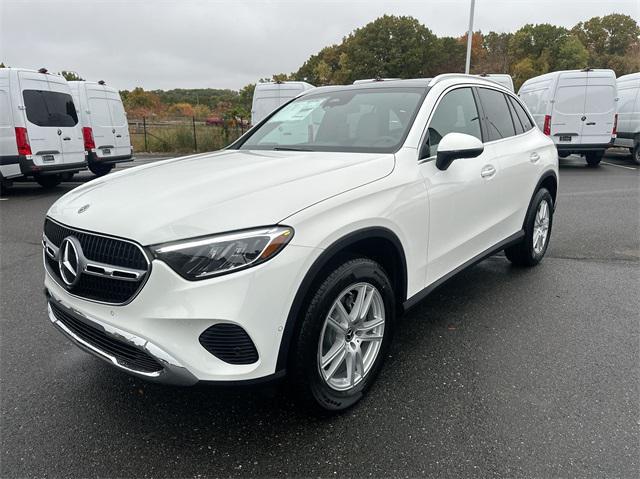 new 2025 Mercedes-Benz GLC 300 car, priced at $55,625