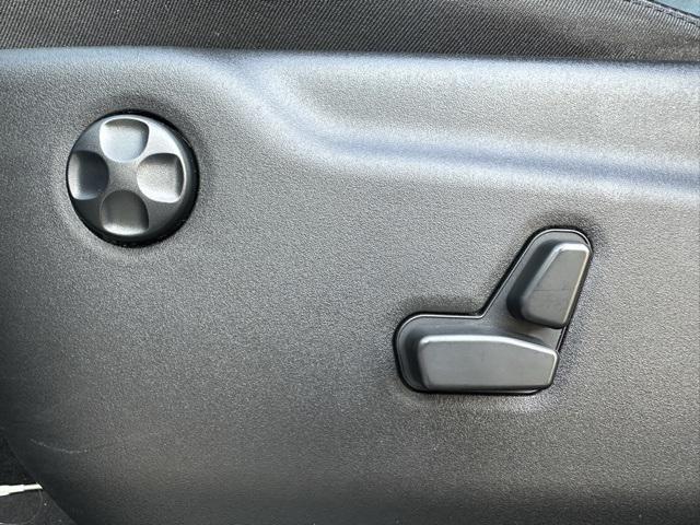 used 2022 Jeep Grand Cherokee car, priced at $25,786