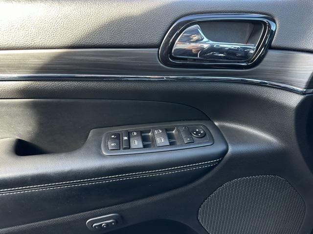 used 2021 Jeep Grand Cherokee car, priced at $27,998