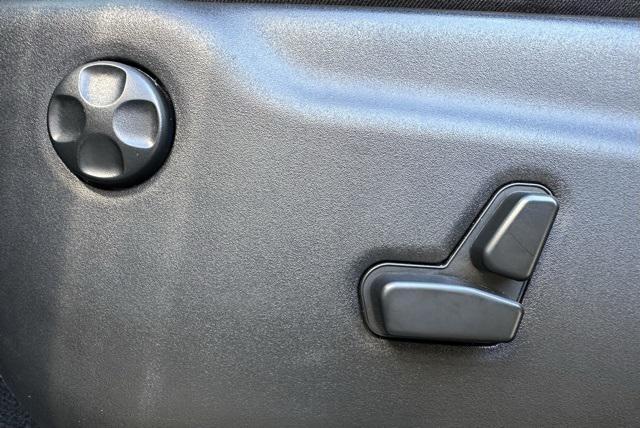 used 2021 Jeep Grand Cherokee car, priced at $27,998