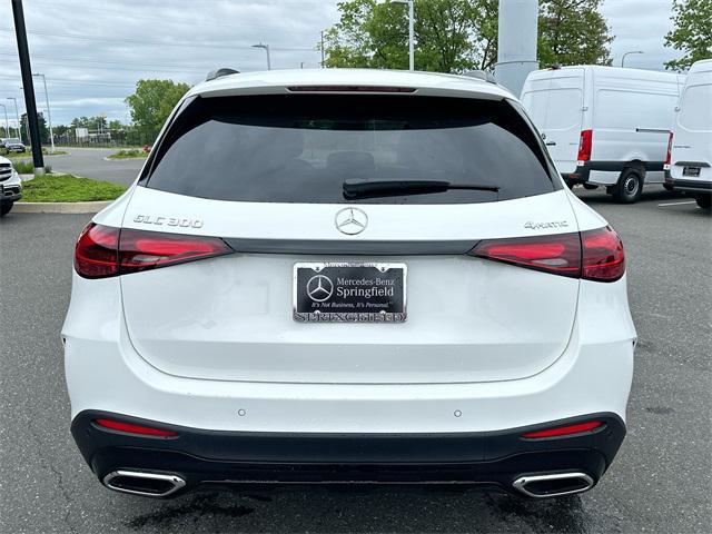 new 2025 Mercedes-Benz GLC 300 car, priced at $58,450