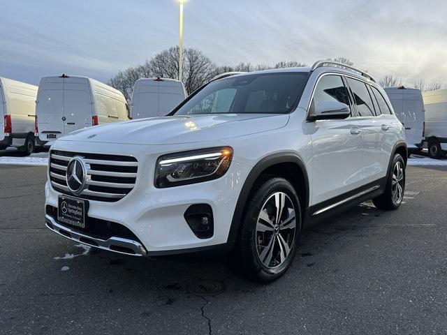 used 2025 Mercedes-Benz GLB 250 car, priced at $40,998