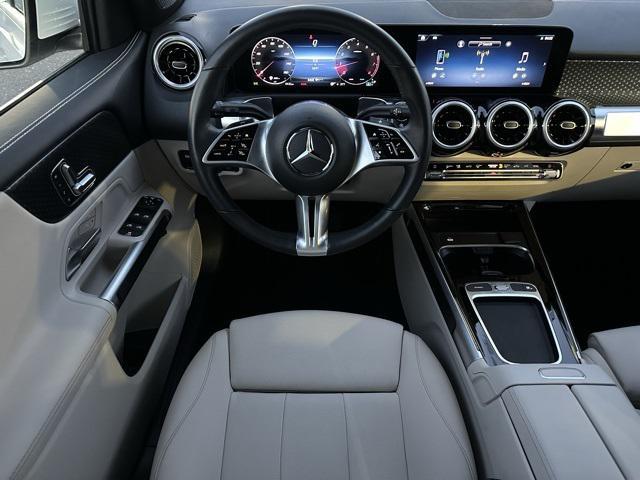 used 2025 Mercedes-Benz GLB 250 car, priced at $40,998
