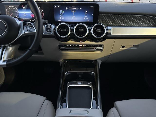 used 2025 Mercedes-Benz GLB 250 car, priced at $40,998