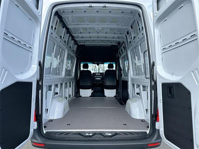 new 2025 Mercedes-Benz Sprinter 2500 car, priced at $63,677