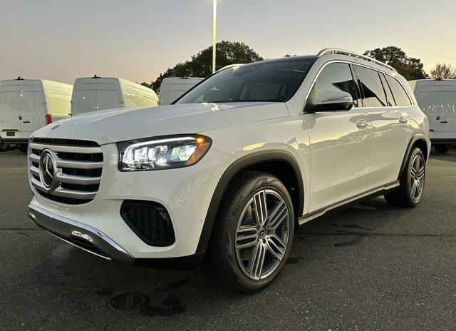 new 2026 Mercedes-Benz GLS 450 car, priced at $92,930
