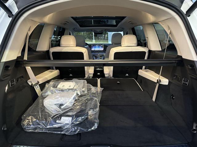 new 2026 Mercedes-Benz GLS 450 car, priced at $92,930