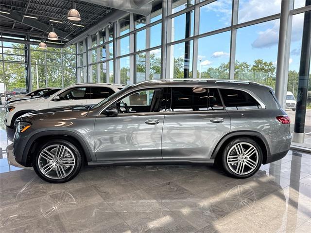 new 2024 Mercedes-Benz GLS 450 car, priced at $89,710