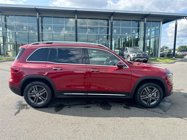 new 2024 Mercedes-Benz GLB 250 car, priced at $54,395