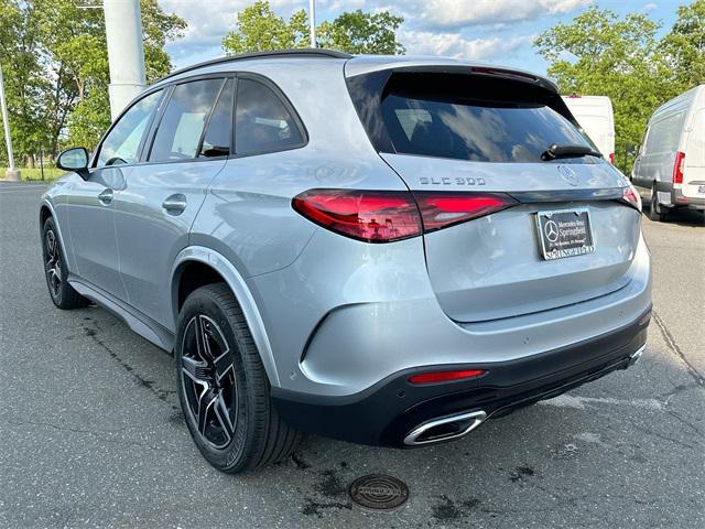 new 2025 Mercedes-Benz GLC 300 car, priced at $61,530