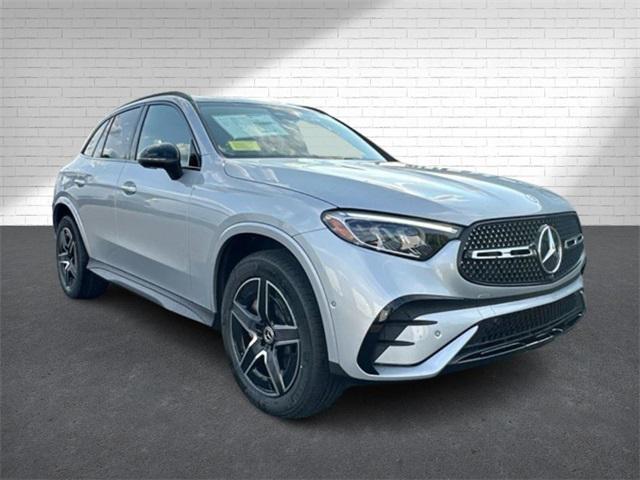 new 2025 Mercedes-Benz GLC 300 car, priced at $61,530