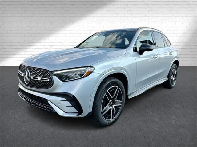 new 2025 Mercedes-Benz GLC 300 car, priced at $61,530