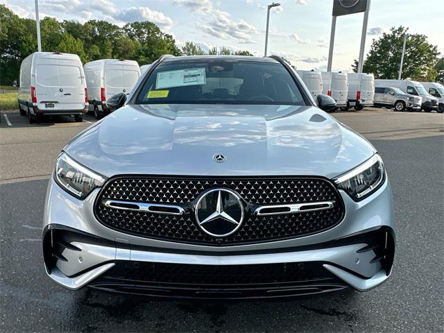 new 2025 Mercedes-Benz GLC 300 car, priced at $61,530